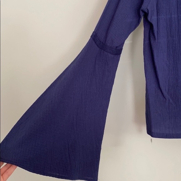 MO:VINT Dusty Blue Bell Sleeve Top - Picture 6 of 9